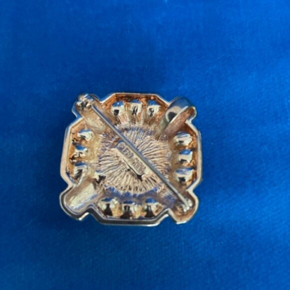 FM Rhinestone Faux Pearl Brooch/Pendant - Picture 2 of 5